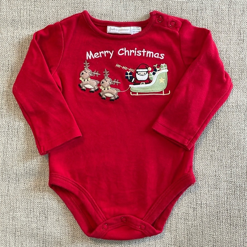 Christmas onesie, Santa long sleeve onsie, size 3-6 months